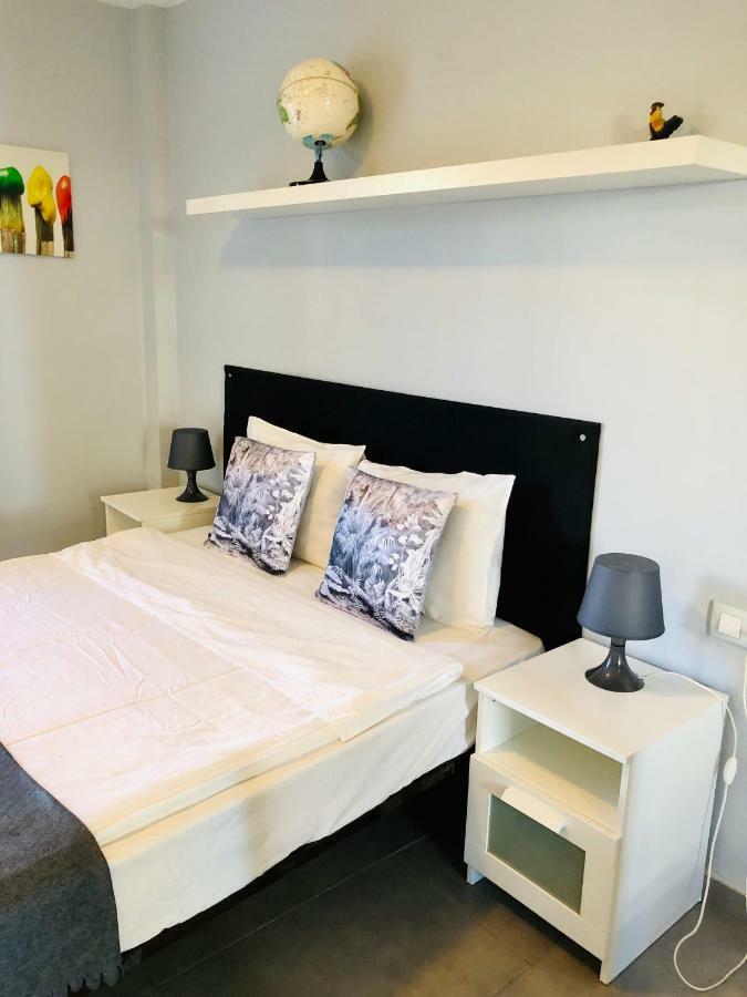 דירות סיטגס Cala Balmins Sea View מראה חיצוני תמונה